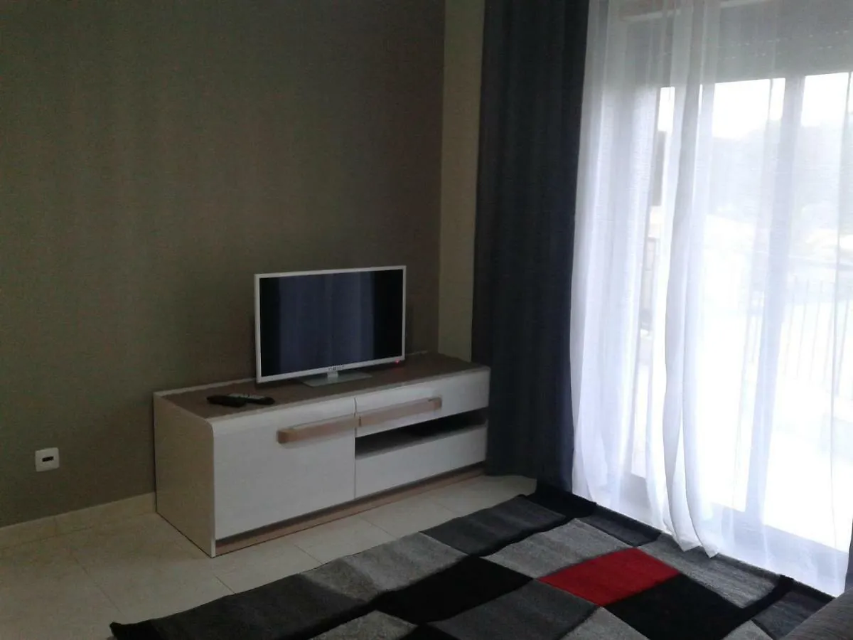 Lovely 1 Bed Apartment - Vista Das Ondas Albufeira 0*,  Portugal